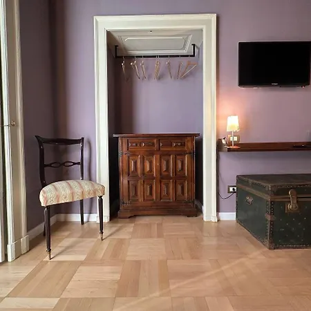 فندق مبيت وإفطار I Leoni Di Rosaroll نابولي